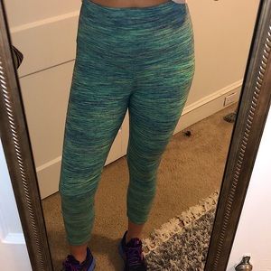 Lulu lemon Wunder Under blue striped leggings